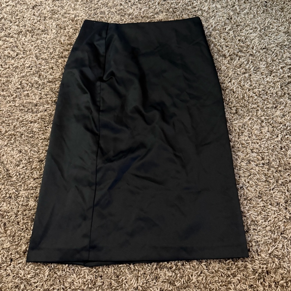 Henne Classic Black Pencil Skirt
